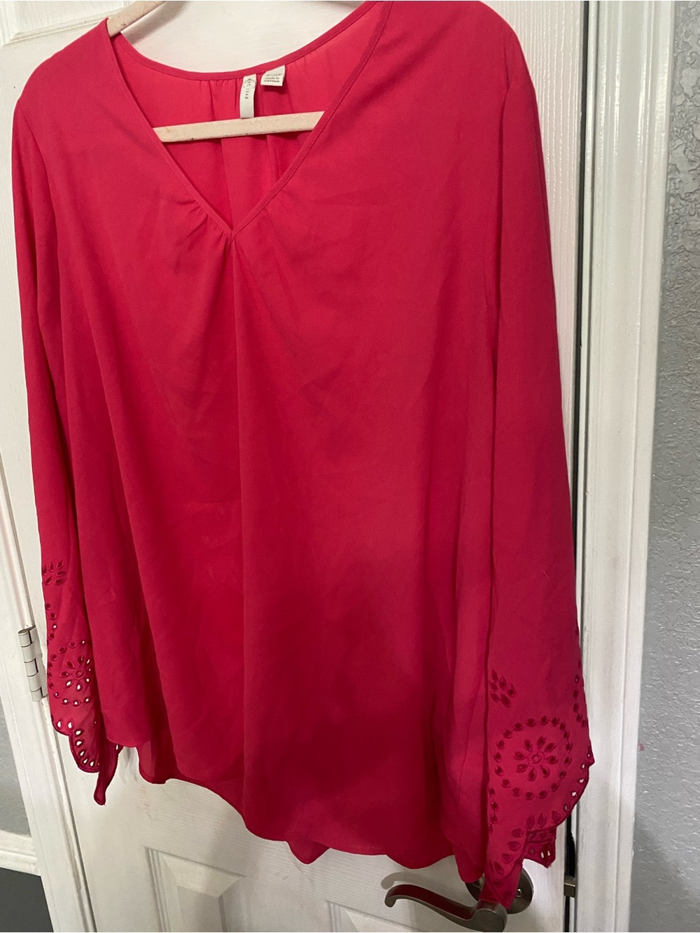 Cato Red V-Neck Bell Sleeve Blouse with Laser-Cut Cuffs
